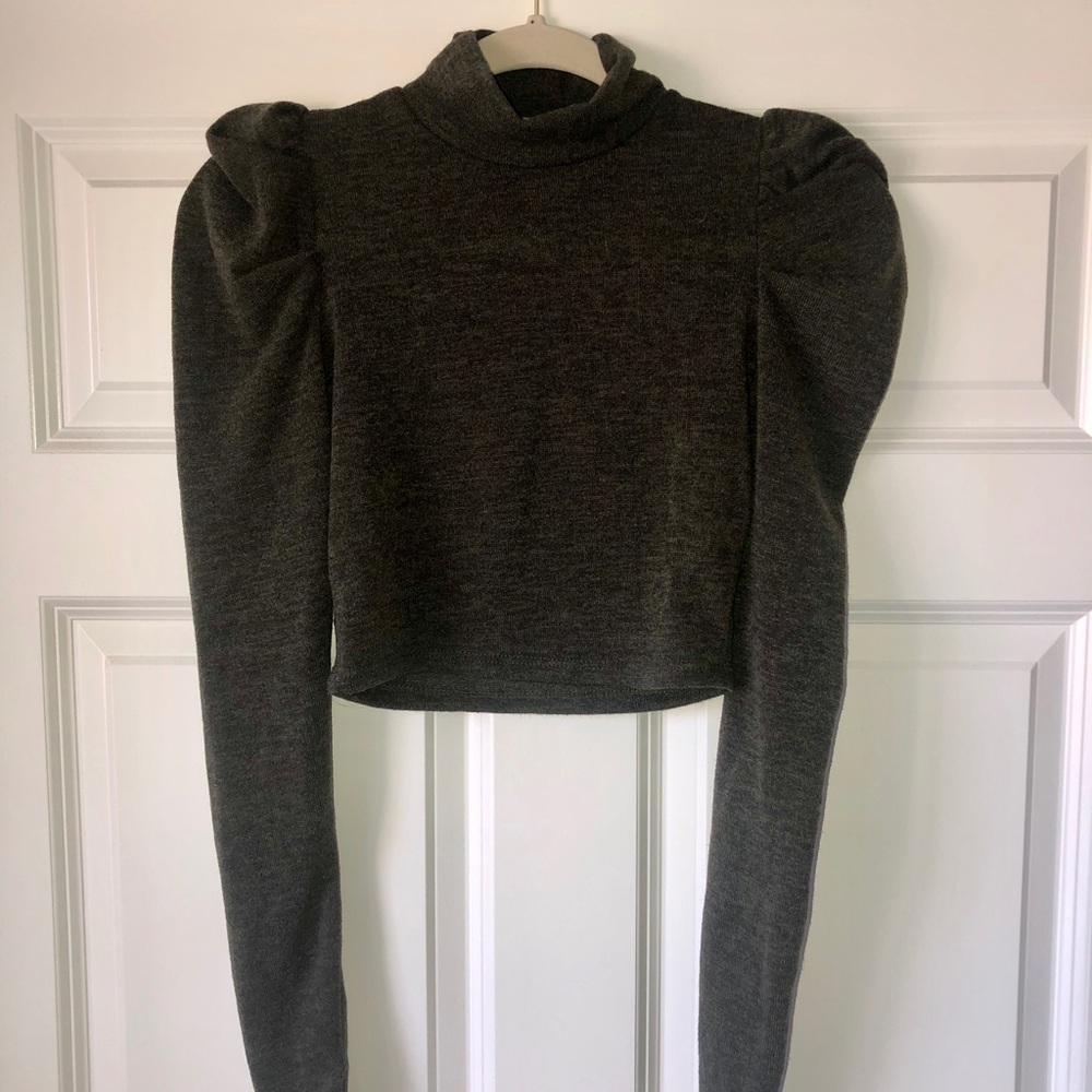 Cropped olive green “Got it Like That” top